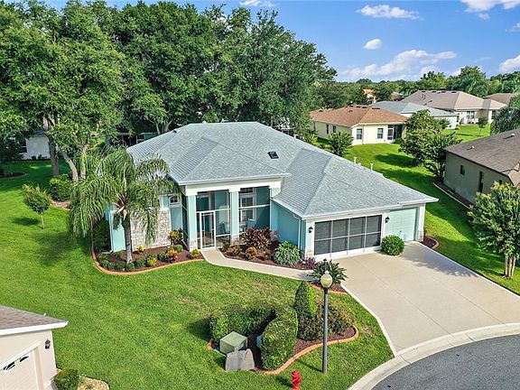 2nd image of 27203 Jade Isle Ct