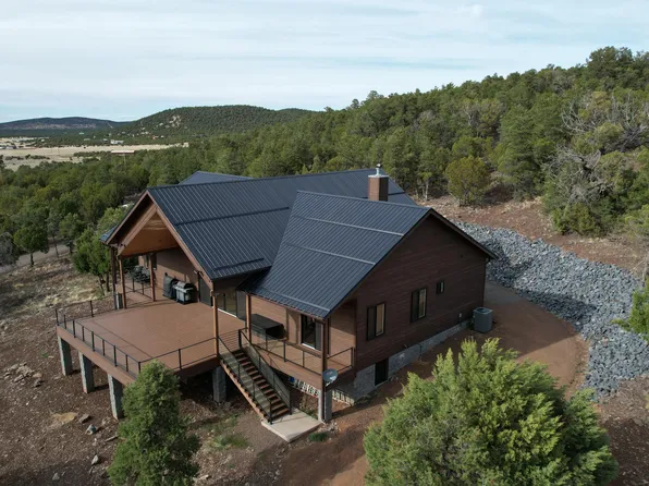 8 N County Road 3282, Vernon, AZ 85940