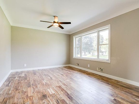 2nd image of 2492 Tierney Ave E