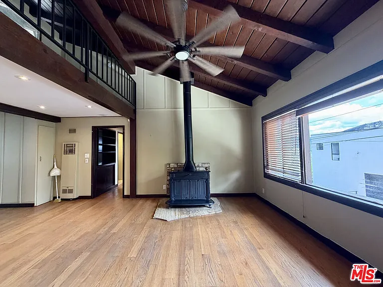 6871 Pacific View Dr — Photo 9