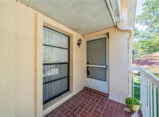 317 Knottwood Ct, Sun City Center, FL 33573
