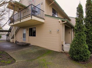 529 N Hayden Bay Dr, Portland, OR 97217