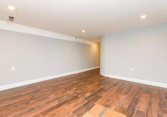 2nd image of 2825 N Francisco Ave #Gn
