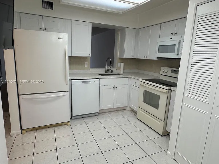 7591 NW 1st St #403 — Photo 7