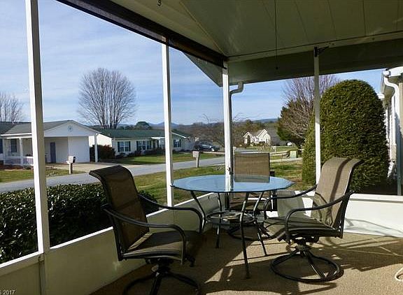 2nd image of 461 Sassafras Dr
