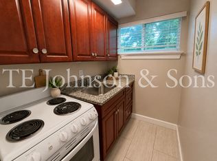 501 Hawthorne Rd APT 6, Winston Salem, NC 27103