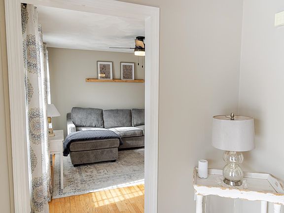 3rd image of 10 Rowe Drive