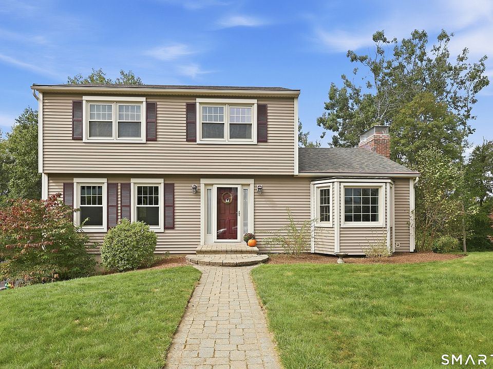 1st image of 62 Castlewood Lane