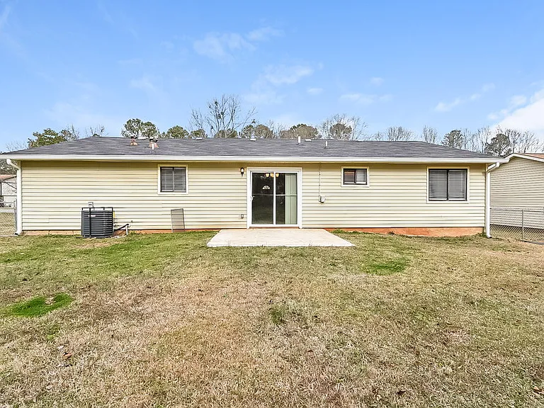 306 River Chase Dr — Photo 12