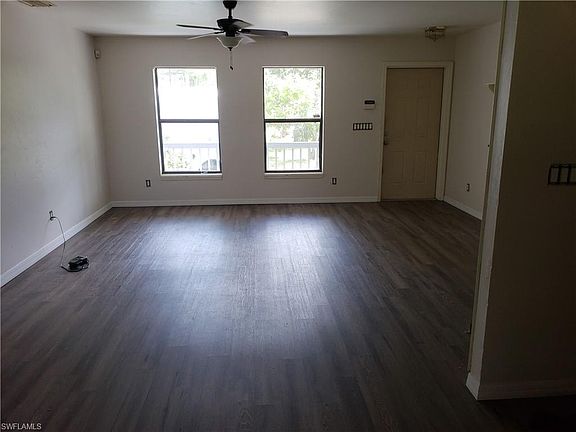 5th image of 919 Moore Ave