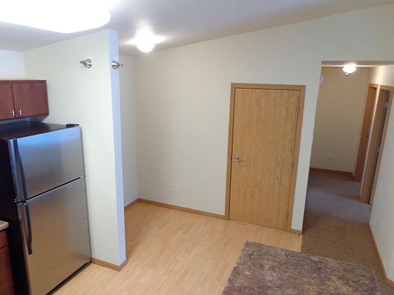 2nd image of 615 33rd Ave W APT 305
