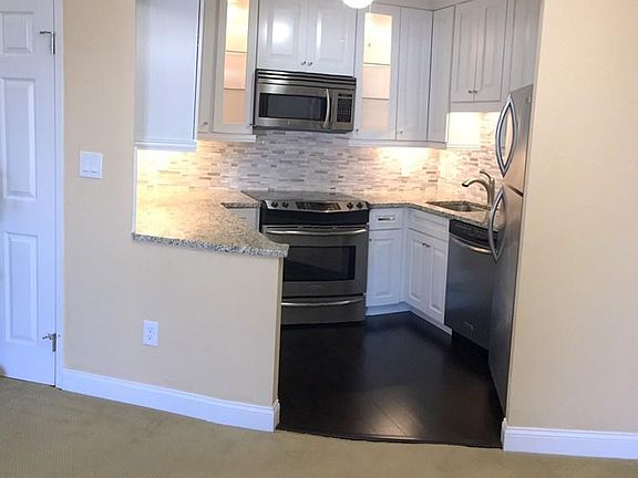 4th image of 677 Quincy Shore Dr APT 305