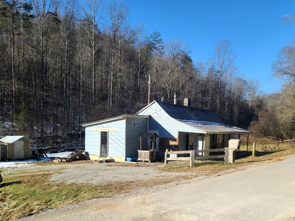 2839 Teges Creek Rd, Manchester, KY 40962