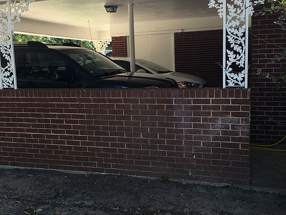 2nd image of 2512 Harrison Ln