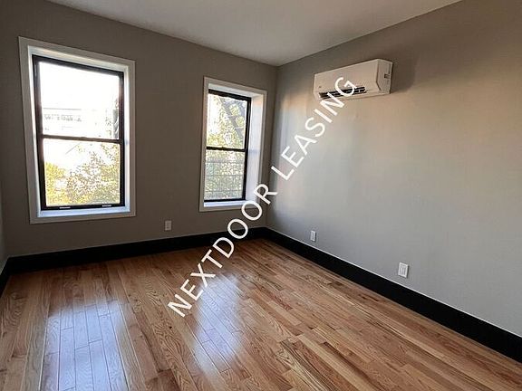 3rd image of 20 Reed St #15M