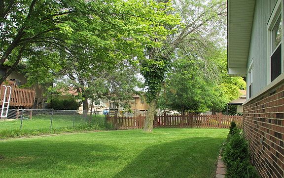 3rd image of 13734 W Ironwood Cir