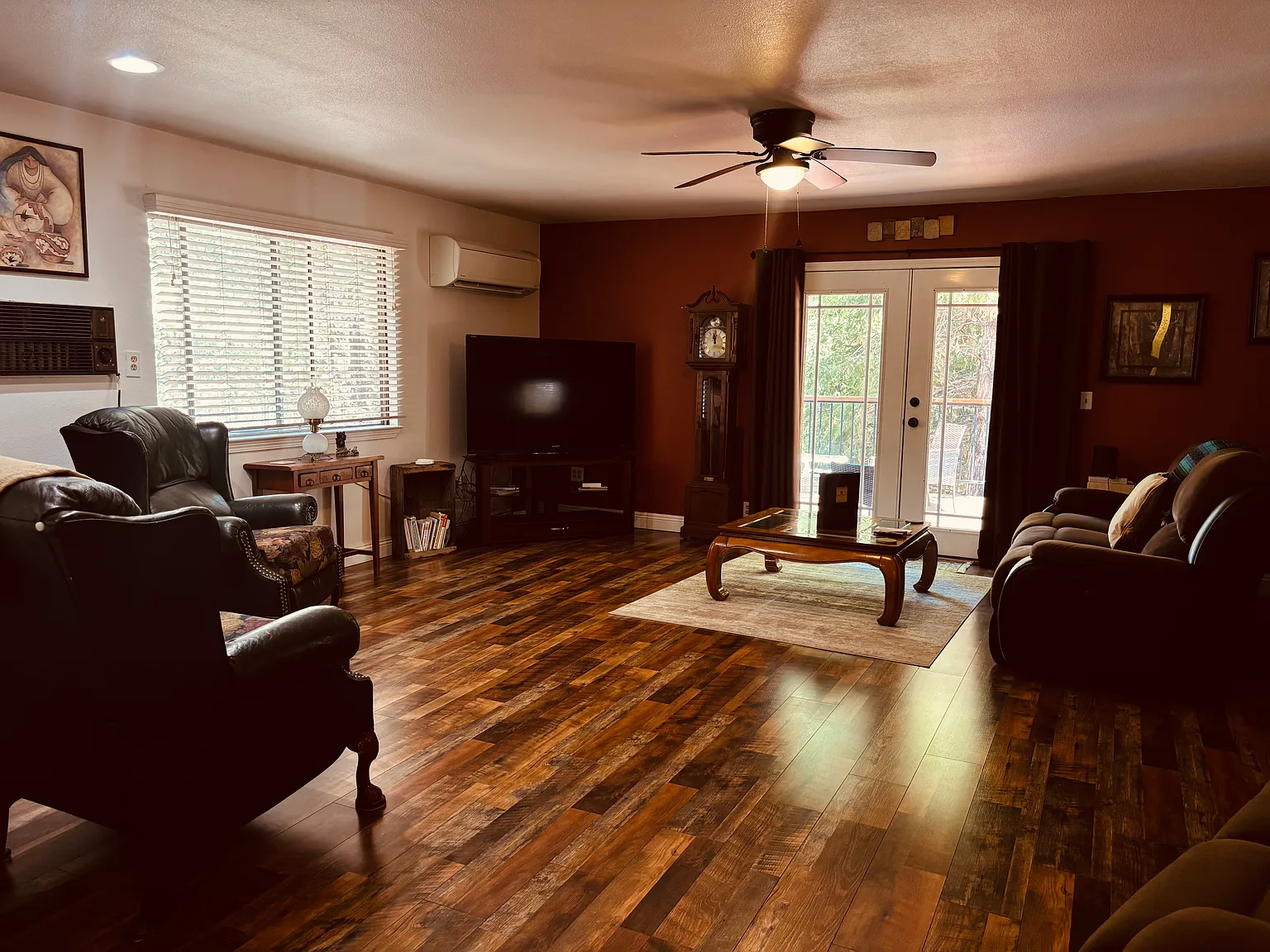 2 bed, 1200 sqft, $2,200 — Photo 3