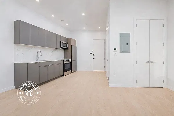 Kitchen, photo 1