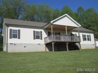 28 Laddies Pl, Canton, NC 28716