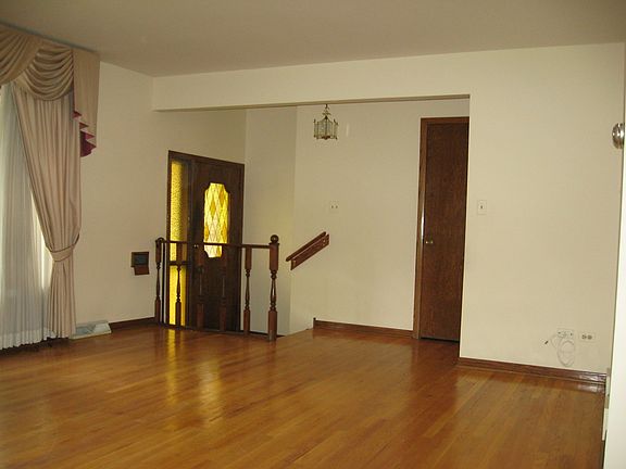 5th image of 5501 Otto Pl