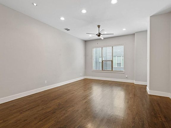 4th image of 3023 Clamath Dr #3023
