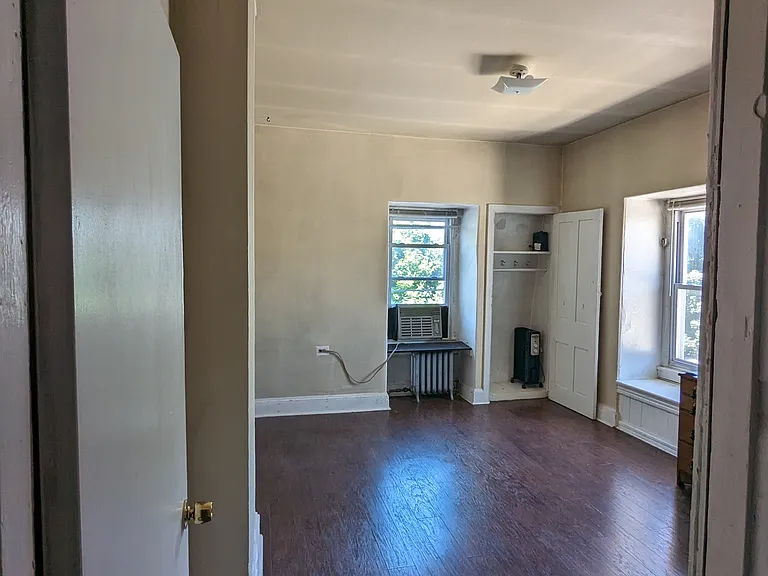 638 N 40th St #2 — Photo 15