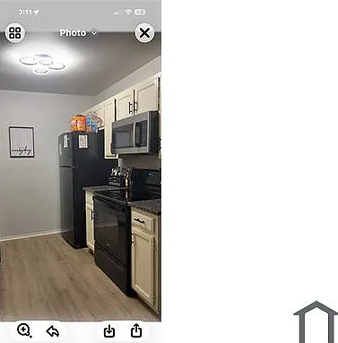 3 bed, 1220 sqft, $2,100 — Photo 1