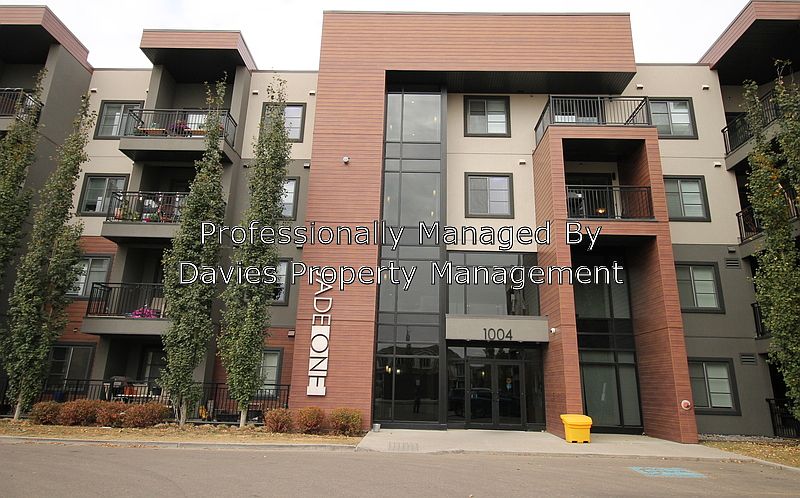 1st image of 1004 Rosenthal Blvd NW #114
