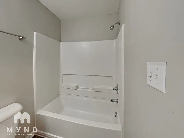 2895 Beethoven Ave — Photo 18