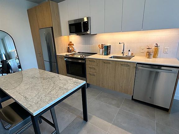 3rd image of 534 NW 29th St #225