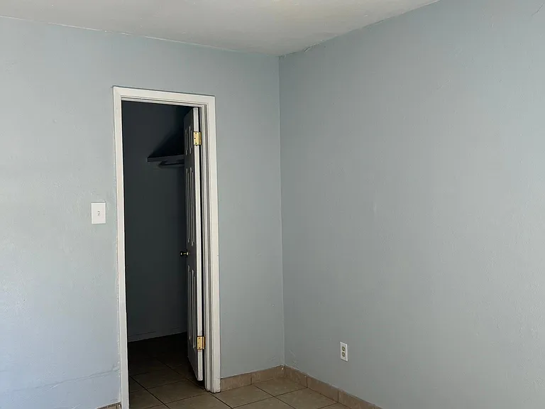2470 E Idaho Ave #B — Photo 9