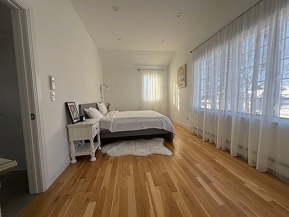 4th image of 332 Lafayette Ave #2