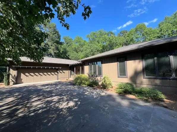 3005 Hickory Tree Pl, Raleigh, NC 27610