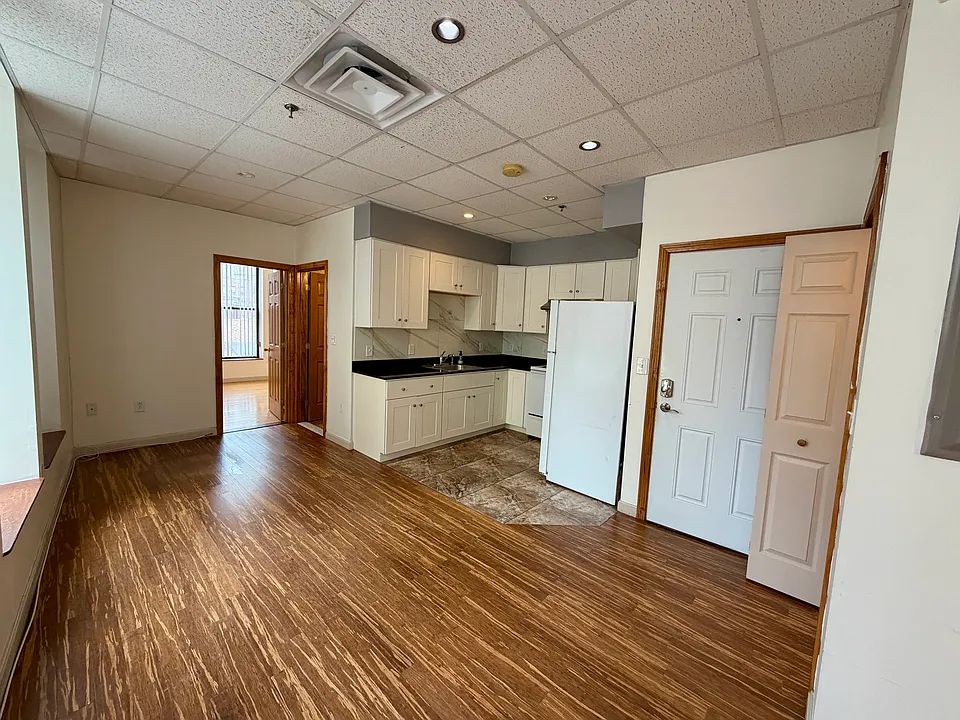 72 Kneeland St #501