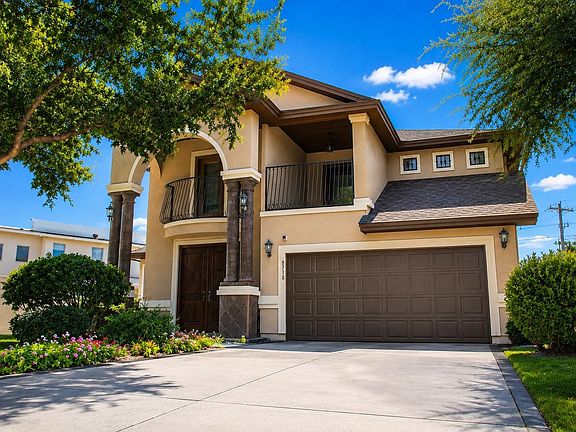 3rd image of 8710 Miraflores Ct