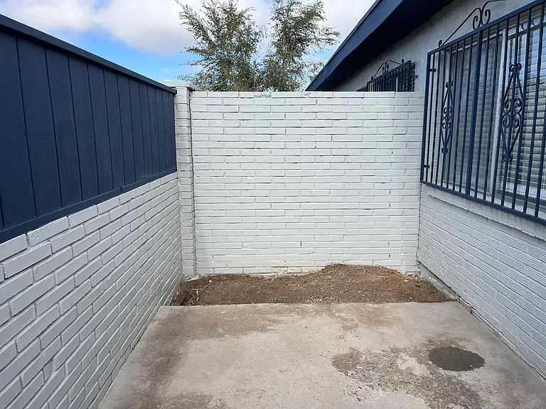 Renovated 2 Bedroom Patio Apts. in UNM South — Photo 15