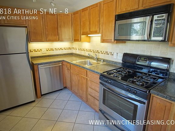 4th image of 1818 Arthur St NE APT 8