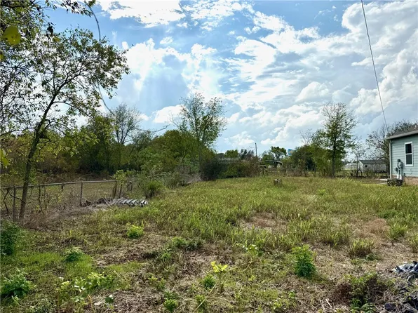 413 E 21st St, Waco, TX 76705