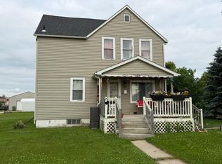 204 3rd Ave SW, Roseau, MN 56751
