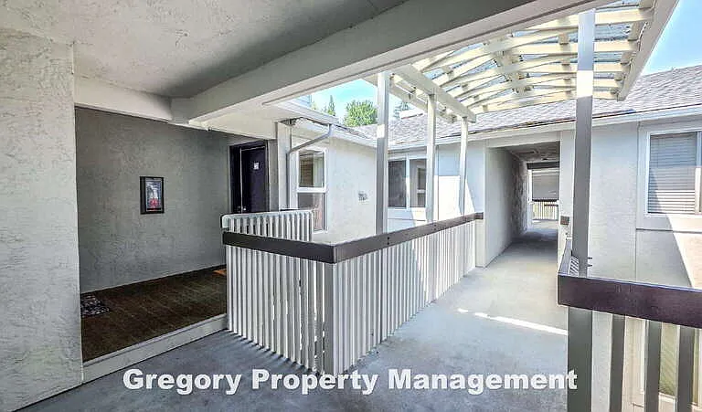 6700 NE 182nd St #B302 — Photo 3
