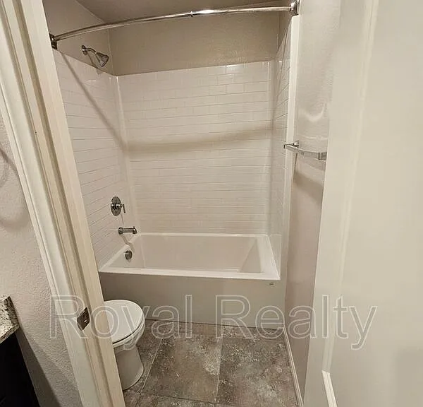 1171 Twincrest Ave #ROOM THREE — Photo 3