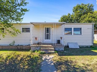 301 N Rhodes St, Pretty Prairie, KS 67570