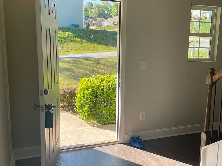 410 Katie Ln — Photo 4