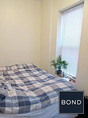 Rented by Bond New York | media 30