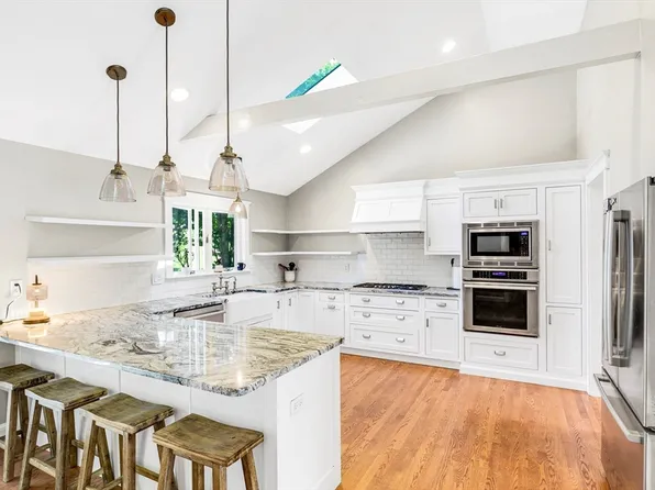 20 Hoyts Ln, Newburyport, MA 01950
