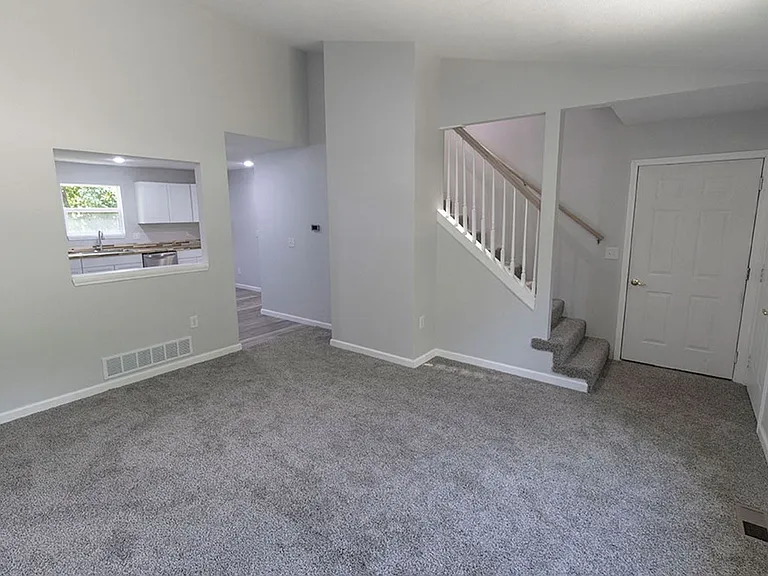 5316 Godas Cir — Photo 3