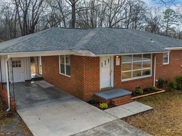 117 Pine St, Scottsboro, AL 35768