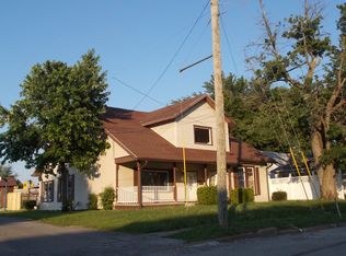 126 S 1st St, Central City, KY 42330