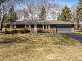 1165 Aura Dr, Rockford, IL