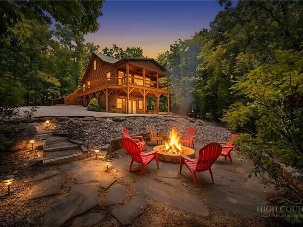 1987 Buck Mountain Road, Purlear, NC 28665